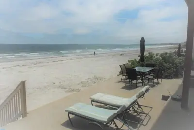 Image de Sea Breeze - W007 Wonderful Beachfront Oceanfront property for the whole family