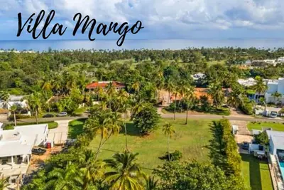 Image de Villa Mango - Corner 3br villa with breezy balcony with Mountain Views.