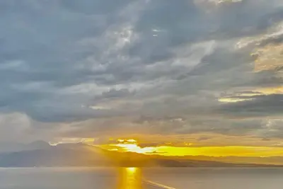 Image de Million Dollar Ocean & Island View