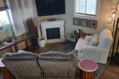 Image de Lofted Urban Farmhouse Cottage Near Downtown Nampa, Nnu, and Idaho Center Arena