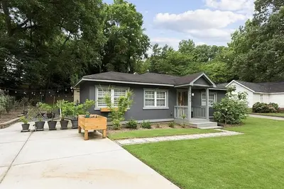 Image de ✨Relax at The Rosemary Retreat✨ Cozy & Convenient