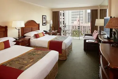 Image de Perfect Family Vacation! Relax on Waikiki Beach, 3 Awesome Units, Pool