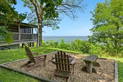 Image de The Lookout at Mentone-log cabin with hot tub & amazing views!