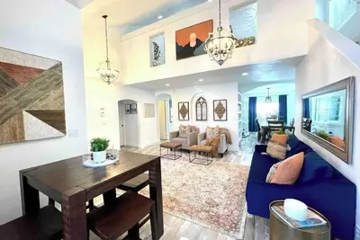 Image de 4 bd 2. 5 ba Near. Buchanan Hs  with pool; sleeps 11