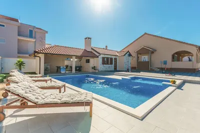 Image de Belle maison à Biograd na Moru