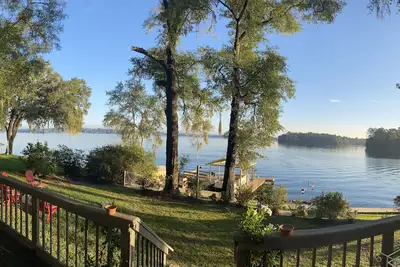 Lake Escape~Tranquility sleeps 8+ in Tallahassee