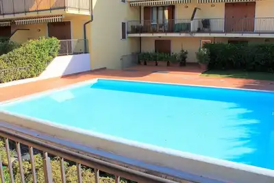 Image de Maison de vacances sereine avec jardin privé