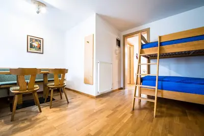 Image de Appartement 'Issingerhof 1' avec vues sur les montagnes, jardin et Wi-Fi