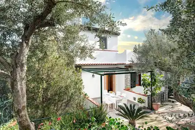 Image de Appartement à Nerano avec 3 chambres à coucher, 6 couchages