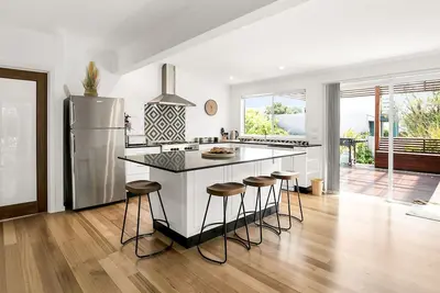 Image de Encanto in central Cowes