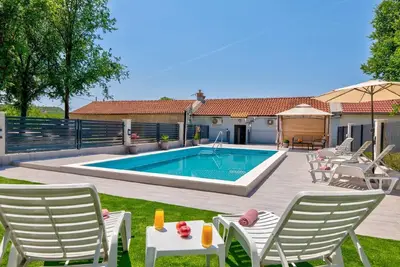 Image de Maison de vacances Grižane pour 2 - 8 personnes avec 2 chambres à coucher - Maison de vacances
