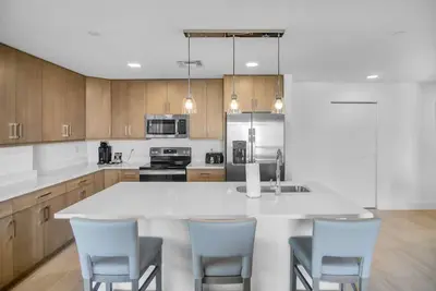 Image de Beach Front Condo at the Avalon Club