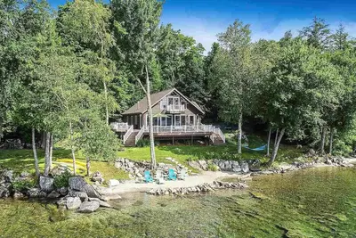 Image de Stunning 4-season waterfront oasis on Seymour Lake, Morgan, Vt