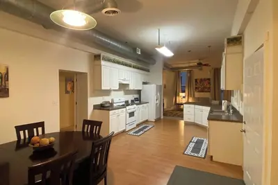 Image de Chic Historic Loft Apartment Downtown Kittanning