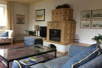 Image de Spacious villa with fireplace