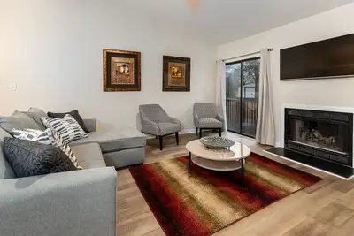 Image de Spacious Urban Suburban Oasis Near Wake Med &Downtown.