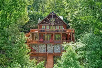 Image de Luxe '3 Bears Cabin' on Watauga Lake w/ Decks!
