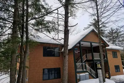 Image de Deluxe Studio Ski Condo Attitash Mountain Ski Resort Nh Walk to Lifts -Sleeps 4