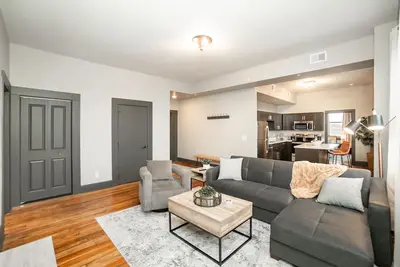 Image de Urban Lofts - Downtown Waterloo 2 Bedroom 3rd Floor