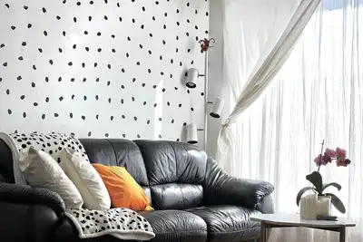 Image de Entire front 3brs house between Los Angeles and Orange County, 2 kings, 1 queen