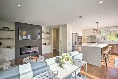 Image de Updated Getaway w/ Pool & Hot Tub on < 3 Acres!