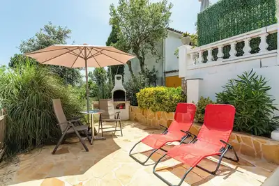 Image de Petite maison \"Cosy Holiday\" près de la plage avec jardin