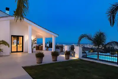 Image de Dream villa with pool and 180° sea view