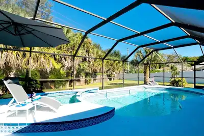 Image de 3 bedroom, Luxury vacation rental, sleeps 8 with private pool, pet friendly