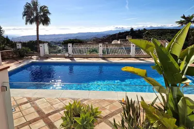 Image de Spectacular Holiday Villa Overlooking the Mediterranean