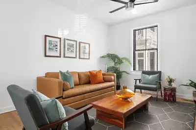 Image de Corner of King St! 3bd/3. 5ba - Walk Everywhere!