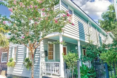 Image de The Inns Charming 5br/3ba Heart of Downtown!