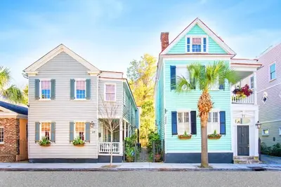 Image de The Inns Two Charleston Homes 10br /6ba  Downtown!