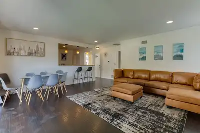 Image de 5 Bedroom Charmer in Granada Hills