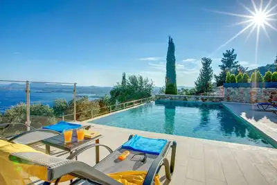 Image de Villa Alonaki by Villa Plus