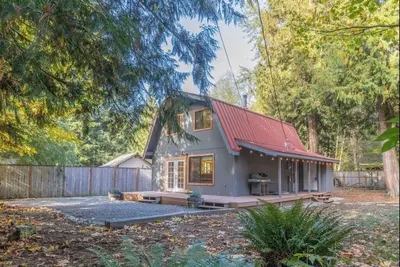 Image de Home Sweet Mountains. . . . Cozy chalet with Hot Tub!