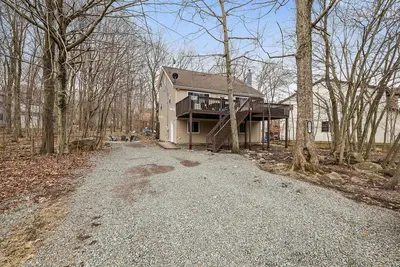 Image de Remodeled 6bd/3ba Home w/Ac, Near Top Pocono Attractions & Premier Amenities!