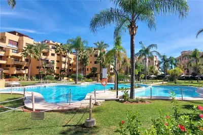 Image de Charmant appartement avec Wi-Fi, climatisation et piscine, Proche de la plage entre Estepona et San