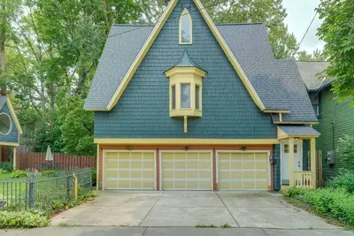 Image de 6 Mi to Dtwn! Historic Haven in Cleveland