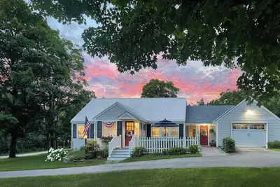 Image de Fully Renovated Perfect For Families Handicap Accessible 1st Floor