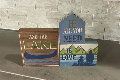 Image de 4 Bedroom Water Front Home on Exclusive Cleverdale