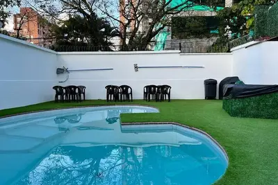 Image de 12 bedroom Villa (Heated pool) Bachelor Friendly, El poblado.