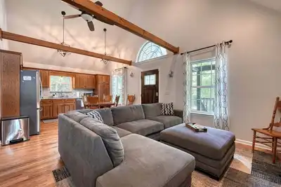 Image de White Tail Cottage - Wineries & Hiking in Dahlonega