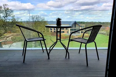 Image de Contractor/Family Stays Near Nec/Bhm Airport
