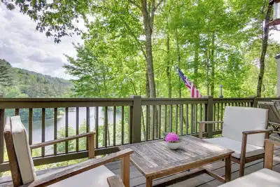 Image de High-End Sapphire Retreat on Fairfield Lake!
