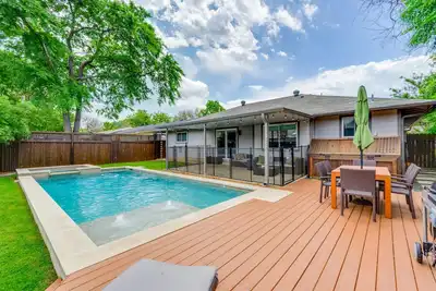 Image de S. Austin Oasis- HotTub/Pool/Close to Hill Country