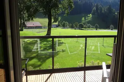 Joli appartement pour 4 personnes avec Wifi, Tv et balcon