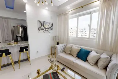 Image de Luxurious 2br condo with Rooftop, jacuzzi and Bbq