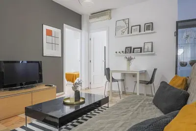 Image de Appartement moderne et calme dans une maison typique de Séville