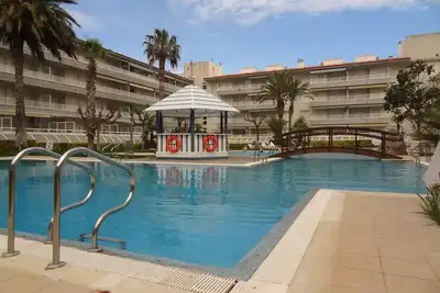 Image de \"Appartement Mar Dor, jardin, vue montagne, piscine, climatisation et Wi-Fi.