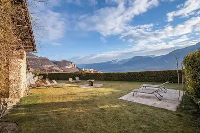 Image de Appartement \"Brantenhof Vinea\" avec vue sur les montagnes, sauna et Wi-Fi
